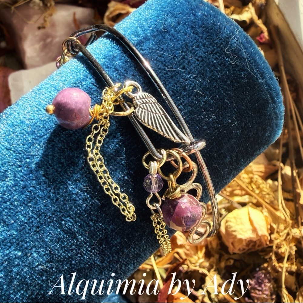 Silver Bracelet with Purple jade  Charms